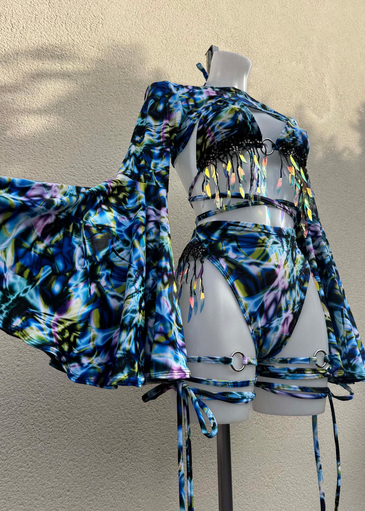 Strobe Blue Shrug Limited Edition Set