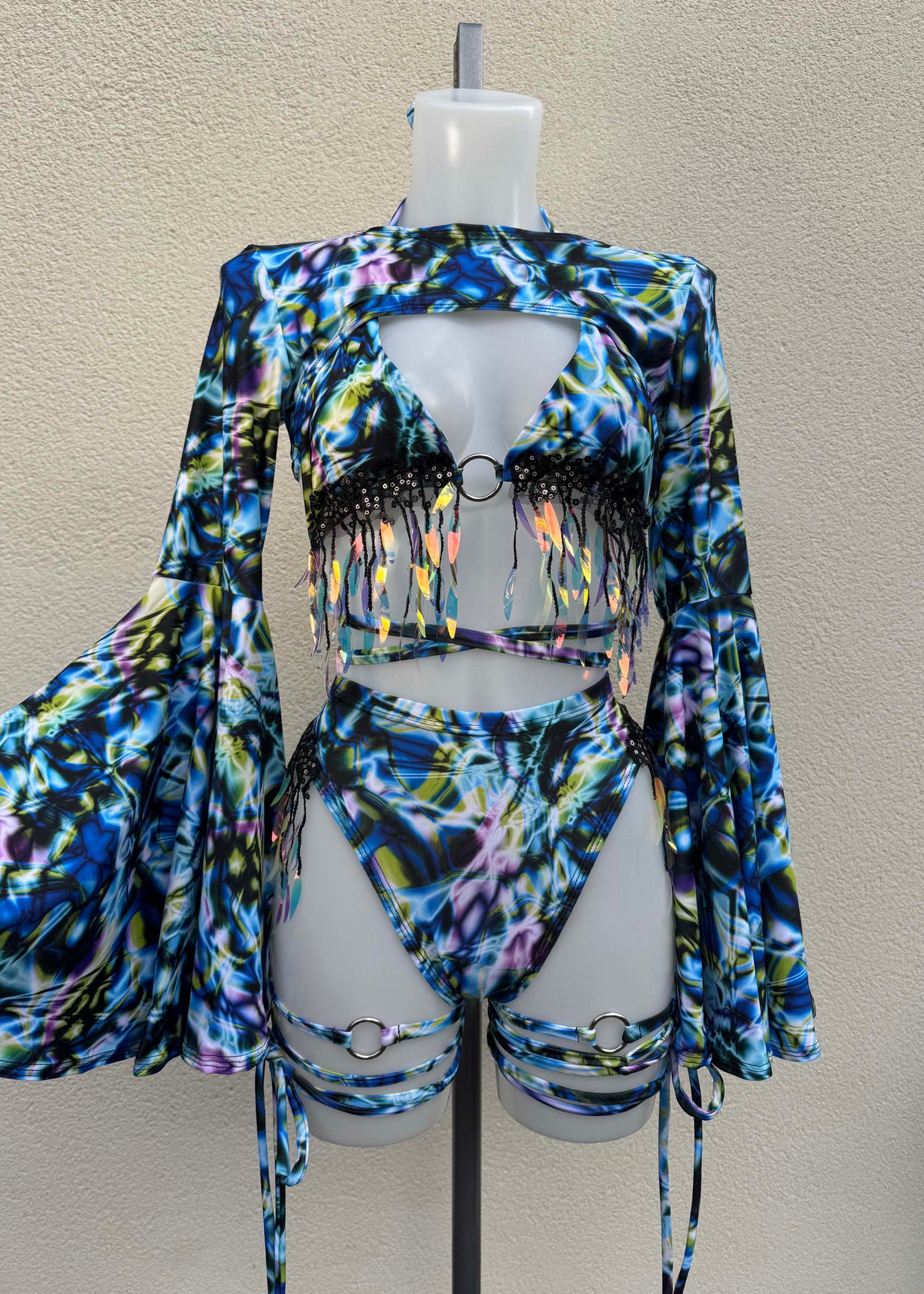 Strobe Blue Shrug Limited Edition Set