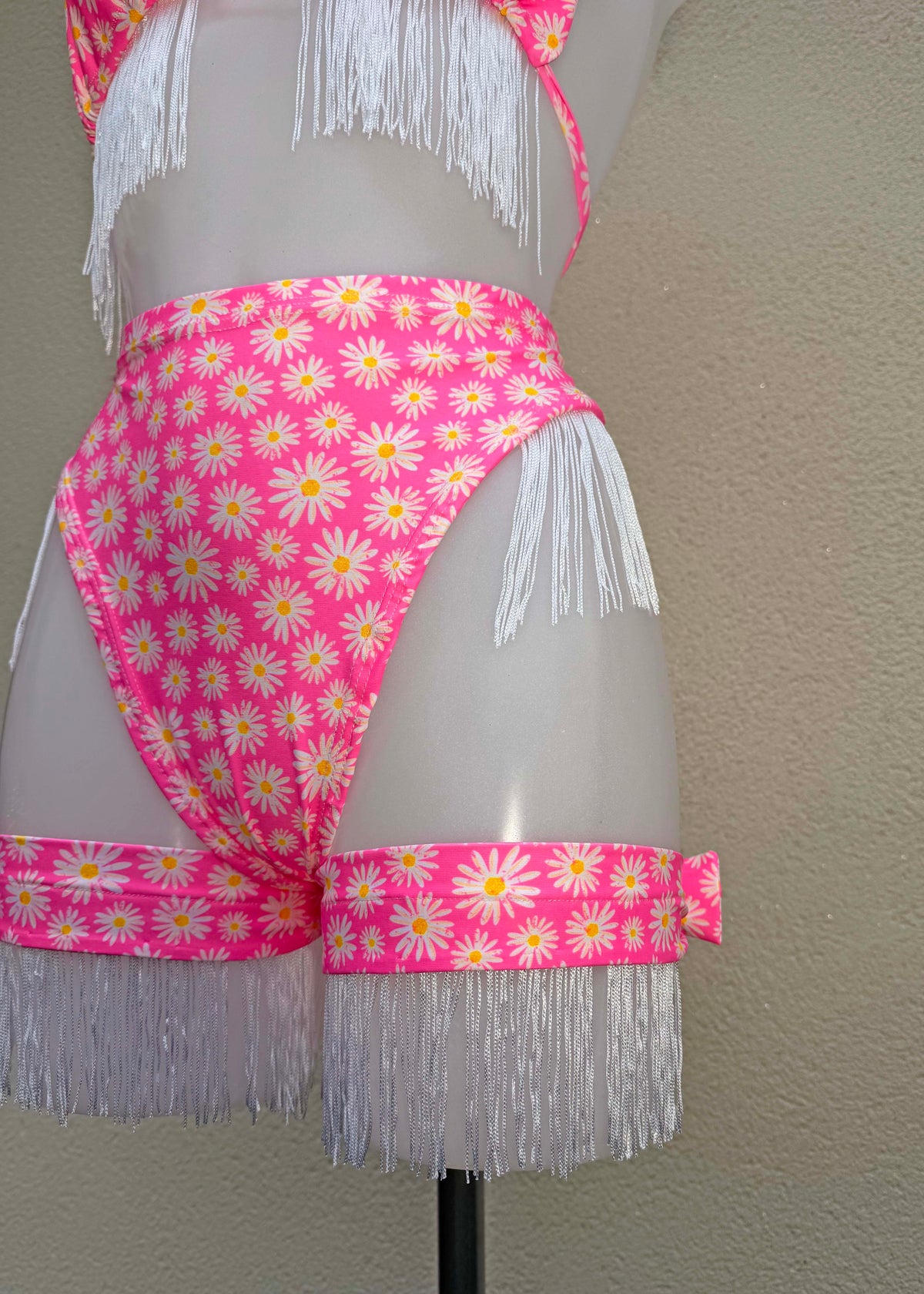 Neon Pink Daisy Fringed Festival Outfit