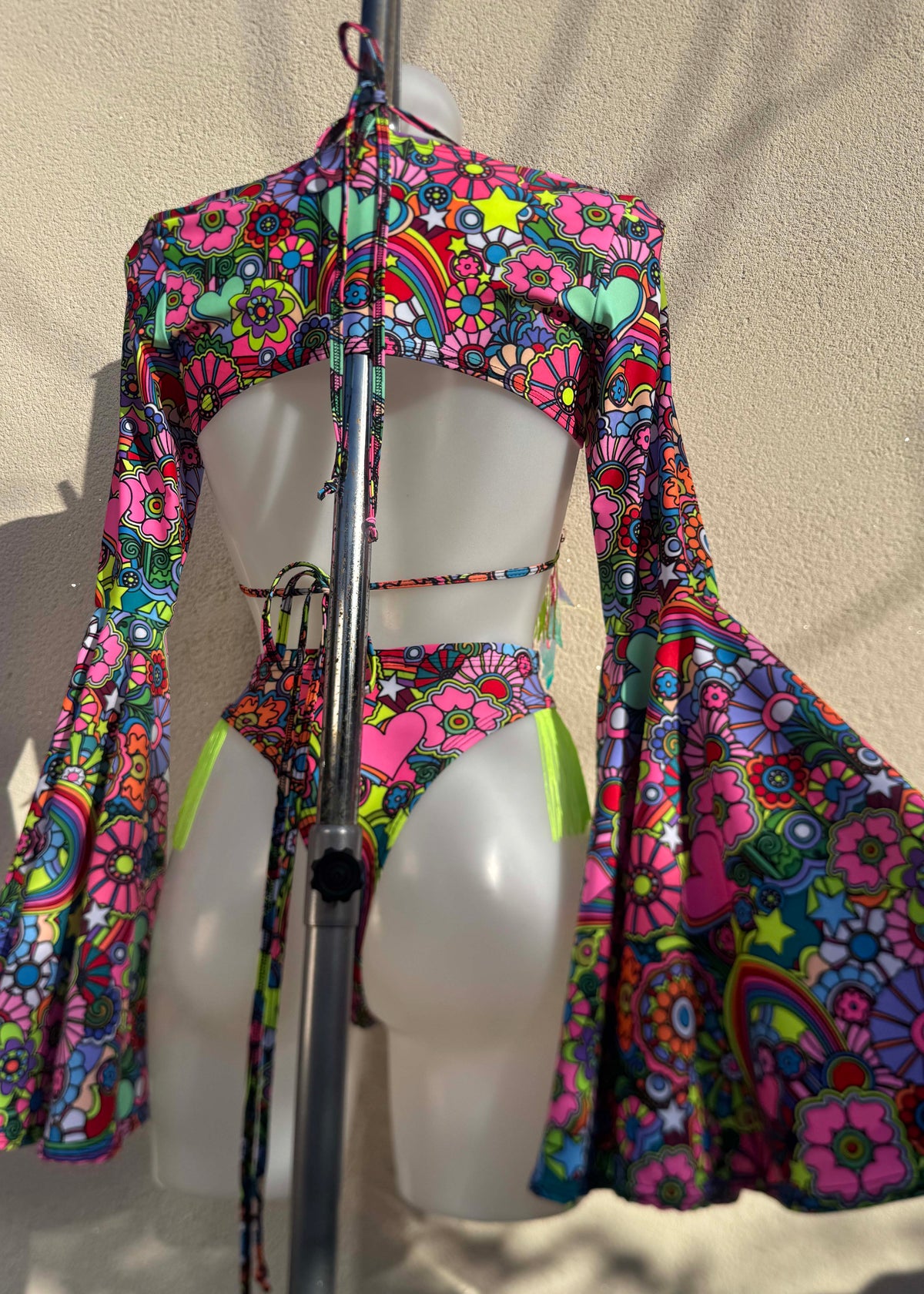 Trippin Daisies Green and Pink Fringed Festival Outfit with Accessories