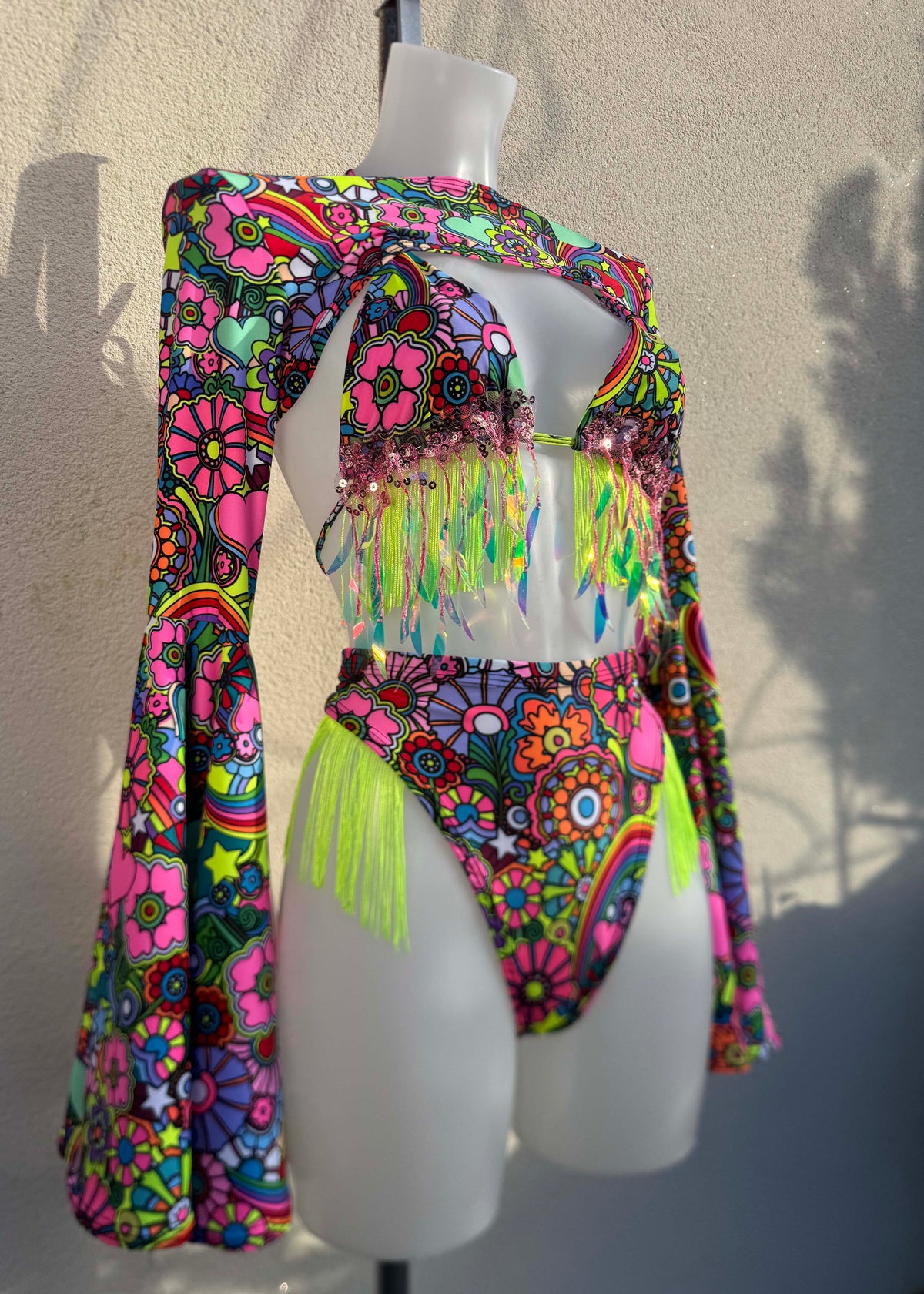 Trippin Daisies Green and Pink Fringed Festival Outfit with Accessories