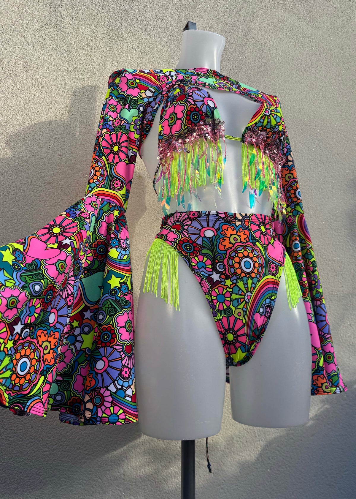 Trippin Daisies Green and Pink Fringed Festival Outfit with Accessories