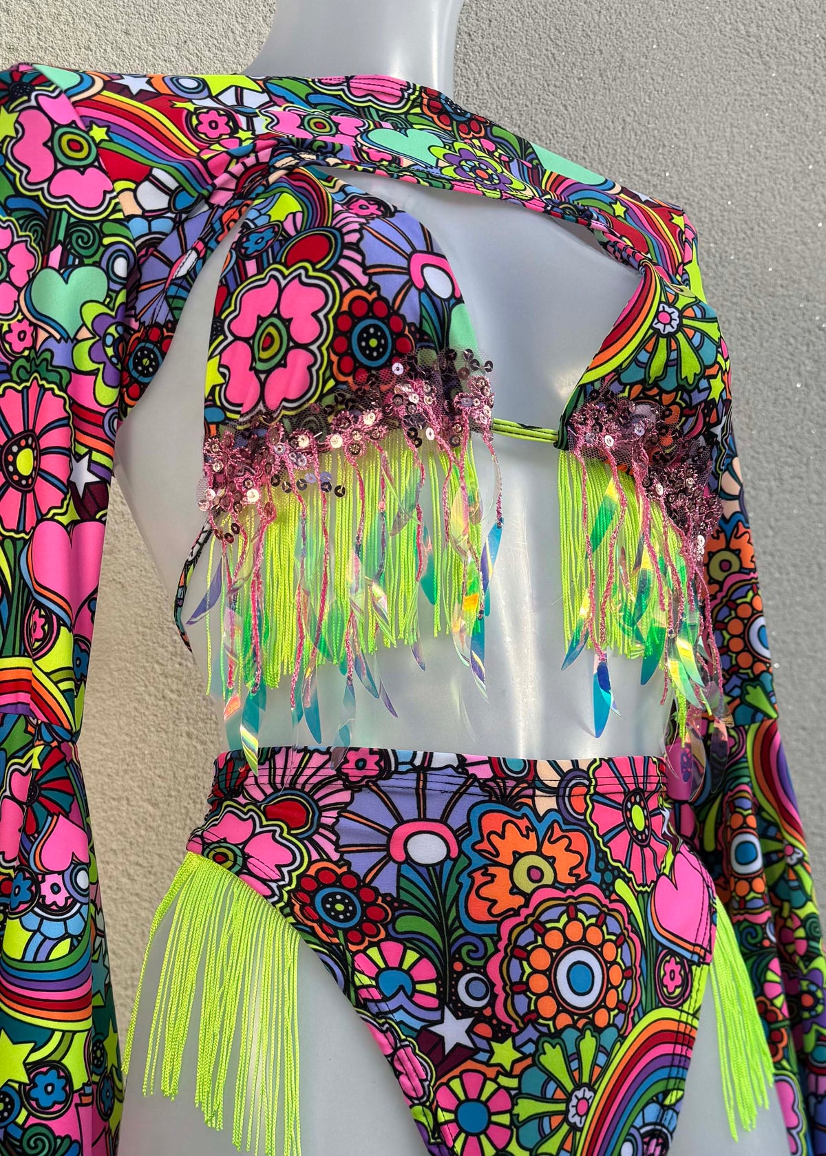 Trippin Daisies Green and Pink Fringed Festival Outfit with Accessories