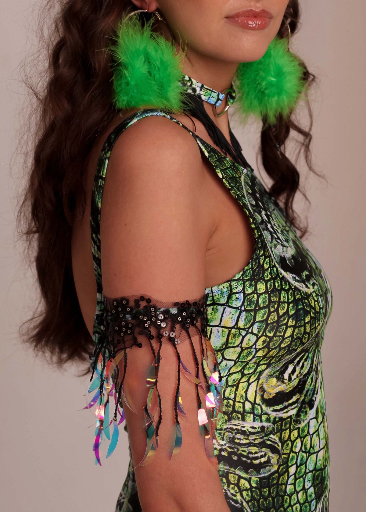 Venom Fringed O-Ring Tie Necklace
