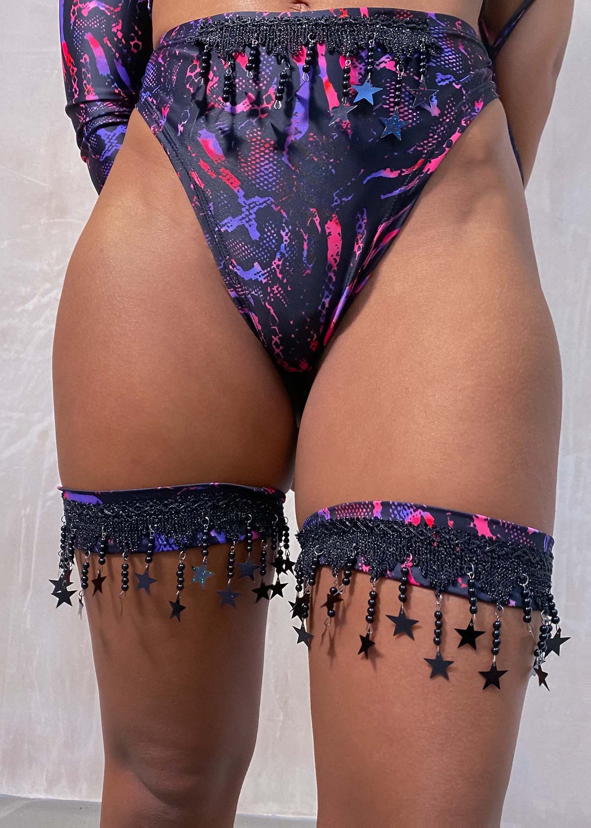 Summersnake Black Star Sequin Leg Cuffs